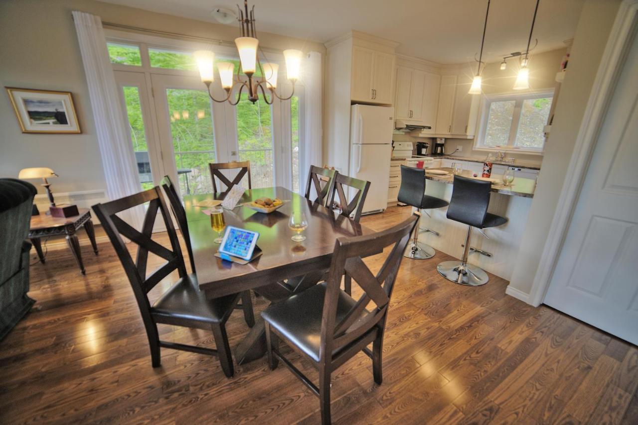 Chalet Potvin Bouchard LʼAnse-Saint-Jean Zewnętrze zdjęcie